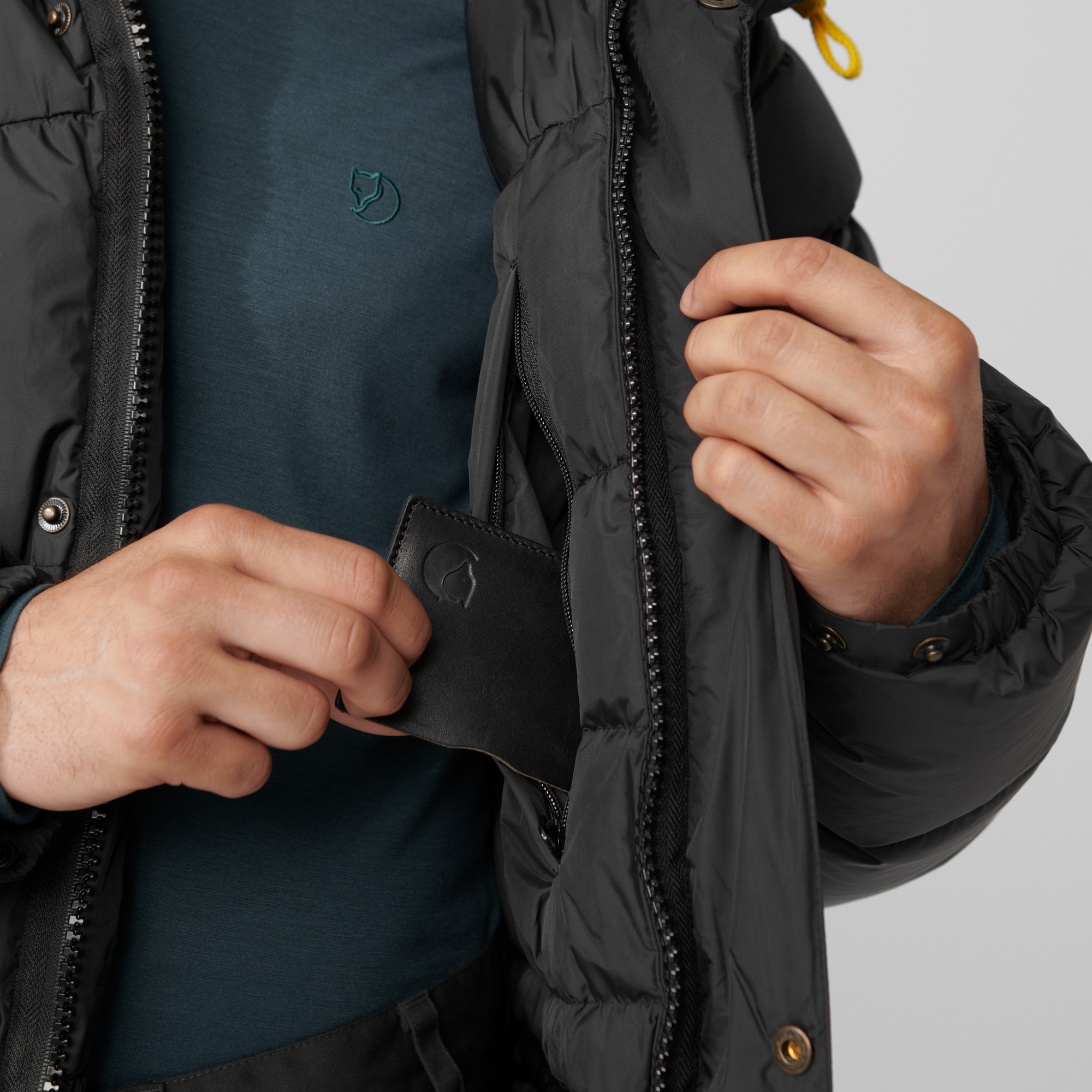 12822-expedition-down-jacket-m–1.jpg
