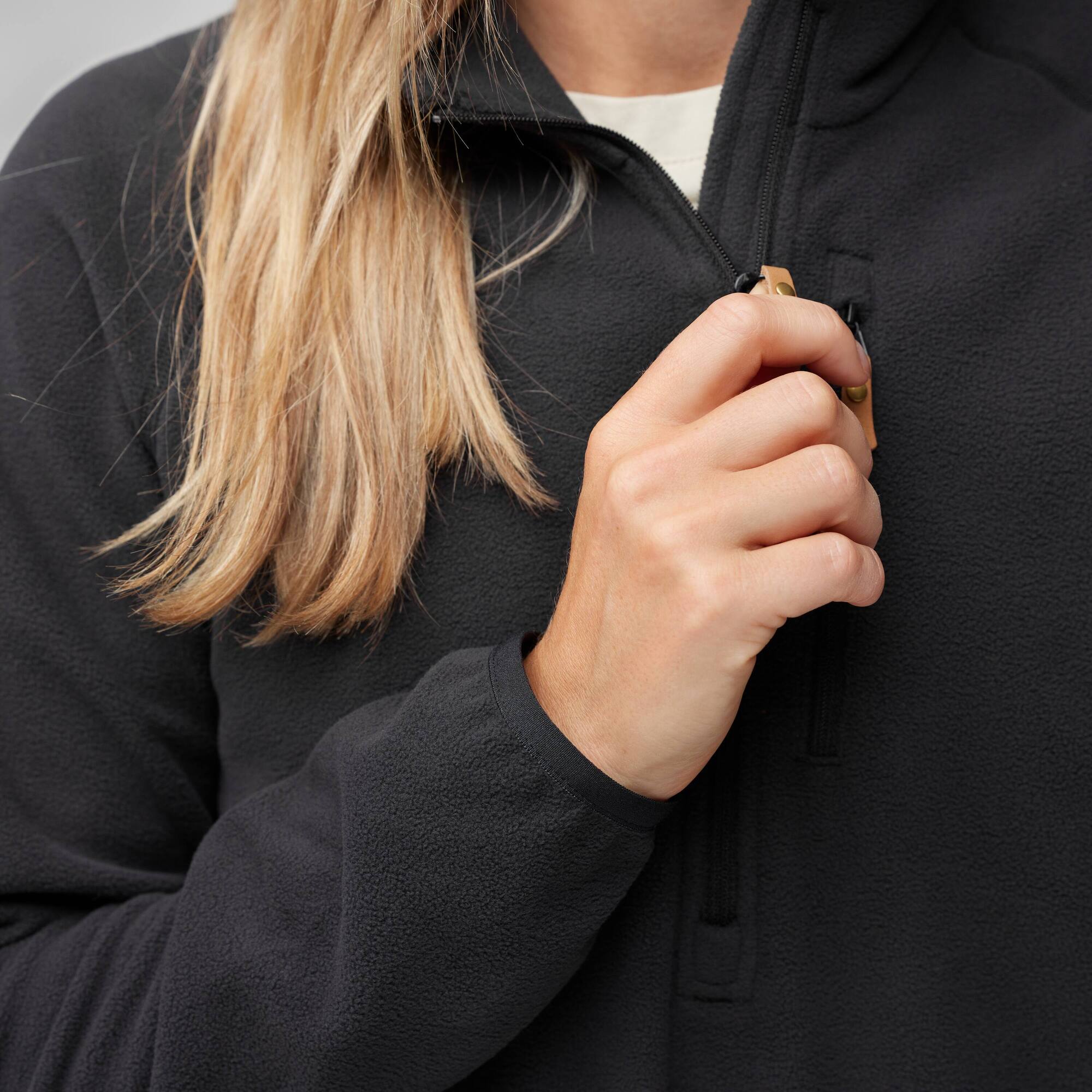 15676–xd6-vik-lite-fleece-half-zip-w–1.jpg