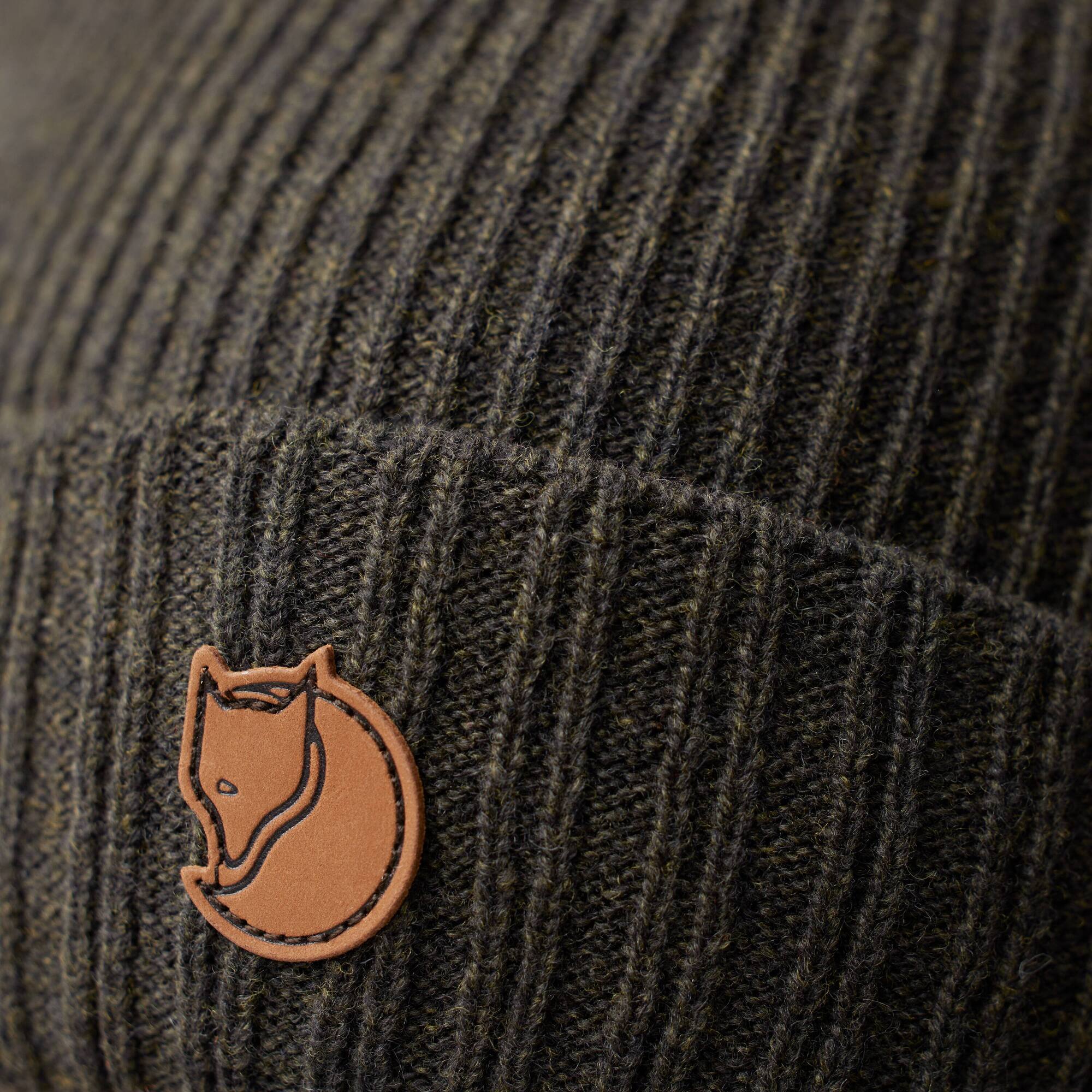 16364-s-xf6-rmland-reversible-beanie–1.jpg