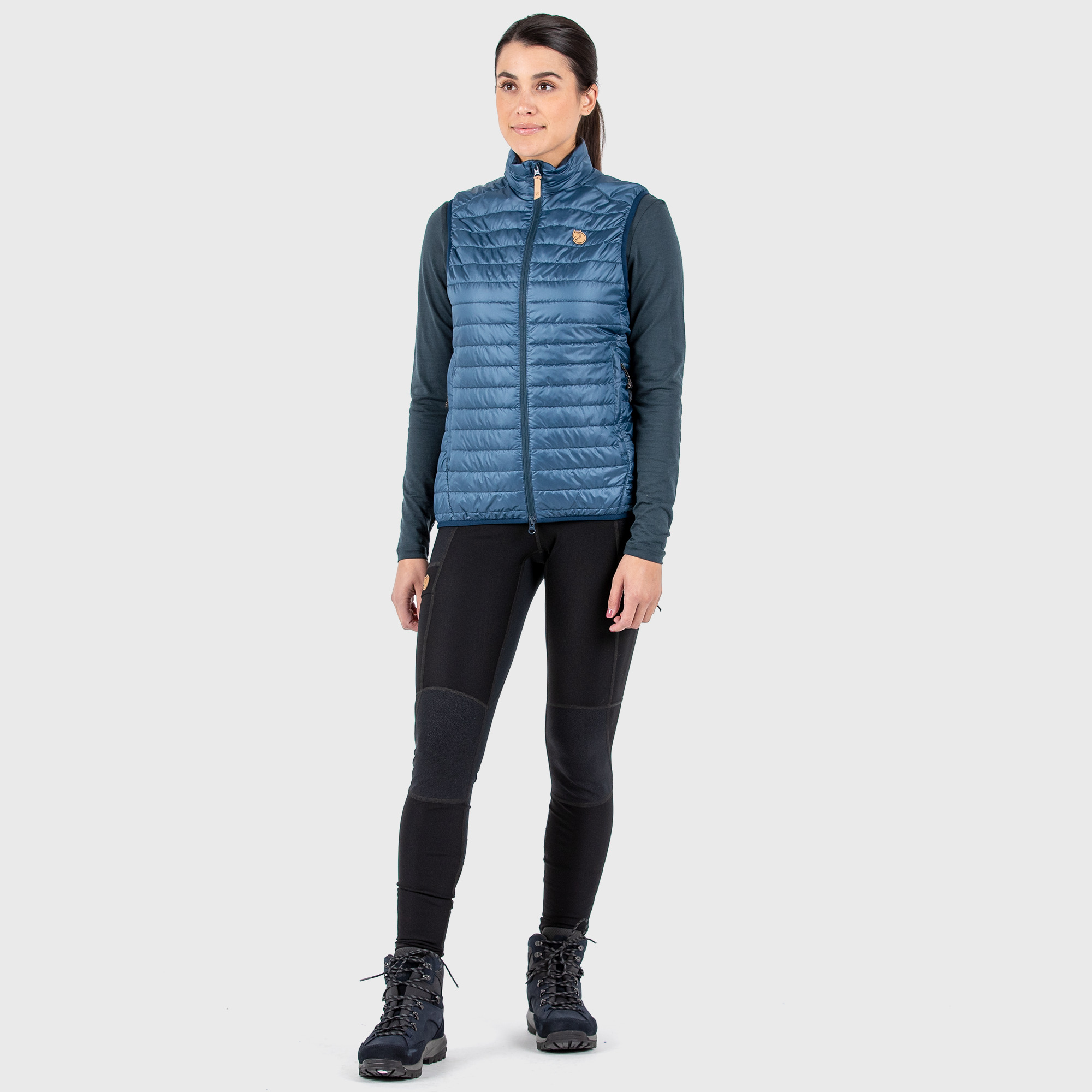 4679-abisko-padded-vest-w–1.jpg