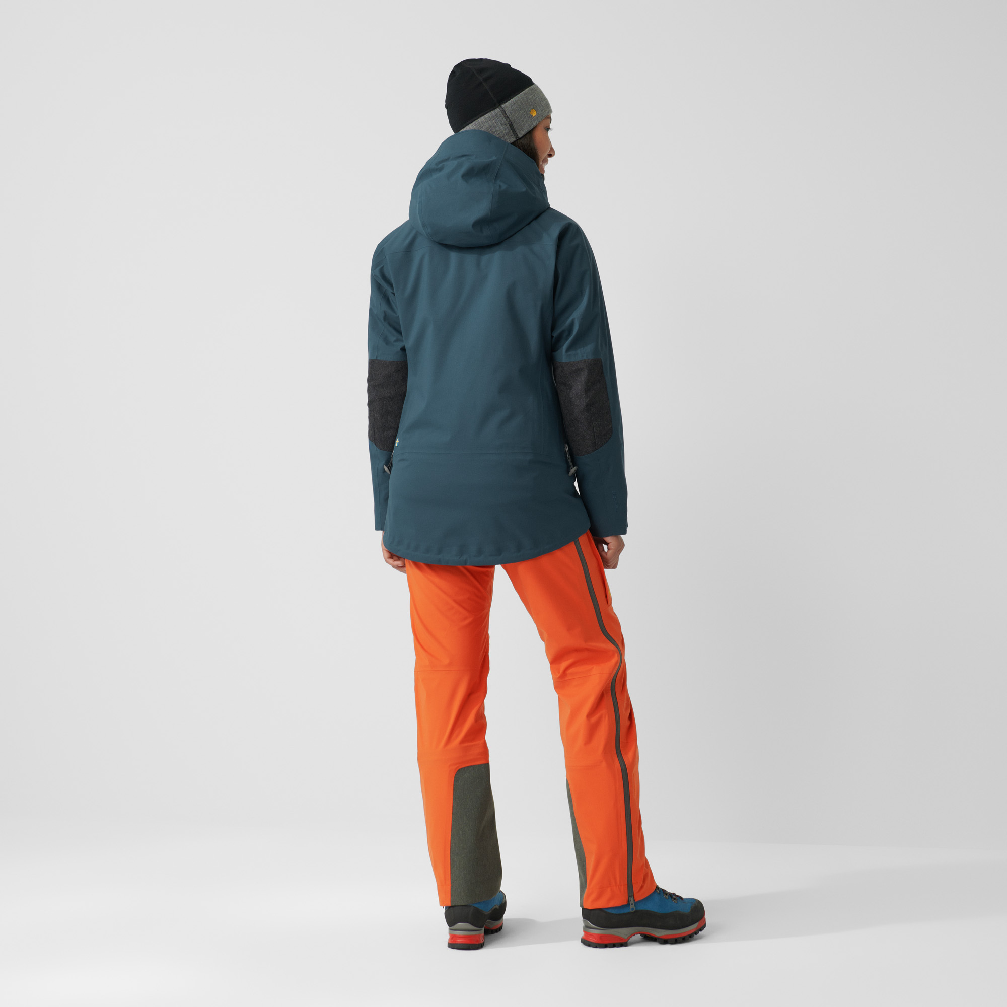 8538-bergtagen-eco-shell-jacket-w–1.jpg