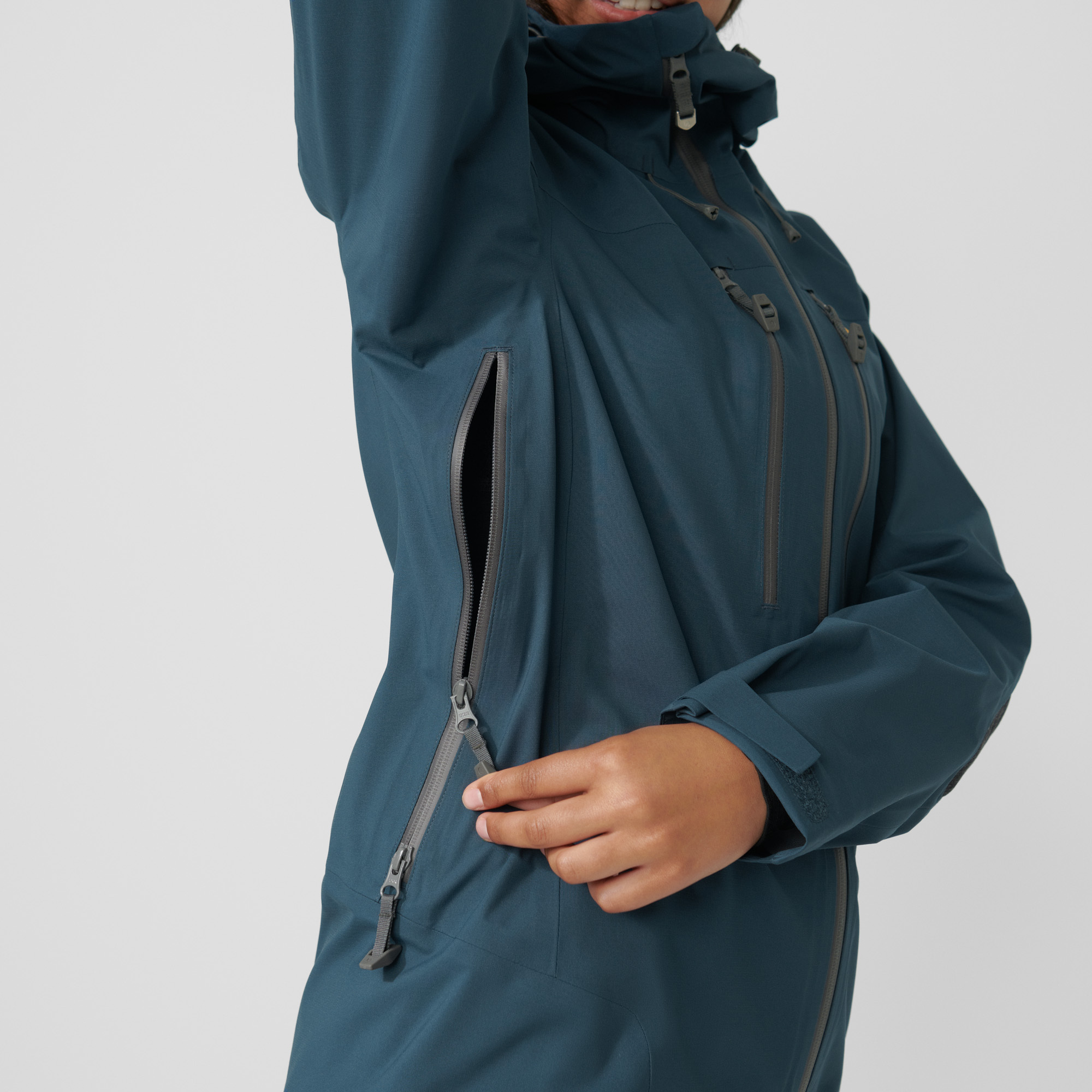 8538-bergtagen-eco-shell-jacket-w–1.jpg
